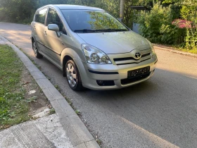  Toyota Corolla verso