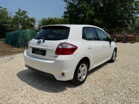 Toyota Auris 1.8i Hybrid - 12299 лв. - 18037053 7