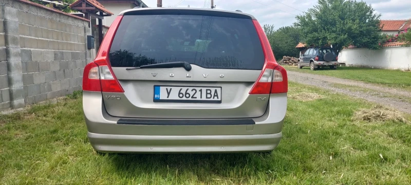 Volvo V70 2.0 D4 163к.с, снимка 2 - Автомобили и джипове - 47230407