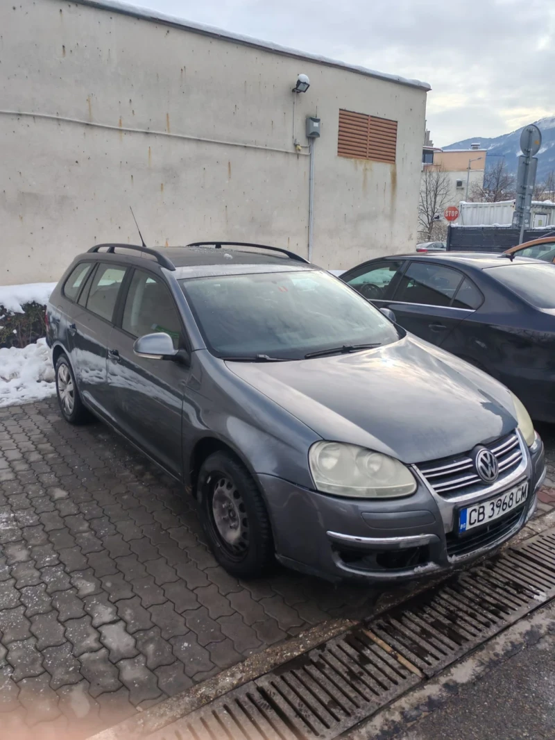 VW Golf 4* 4 сервизна история , снимка 1 - Автомобили и джипове - 48665531