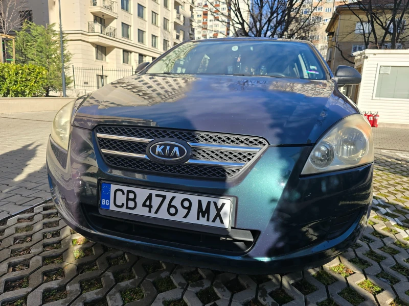 Kia Ceed 1.6 CRDi, снимка 1 - Автомобили и джипове - 49090359