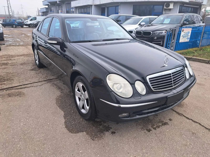 Mercedes-Benz E 280 4MATIC, снимка 1 - Автомобили и джипове - 49321437