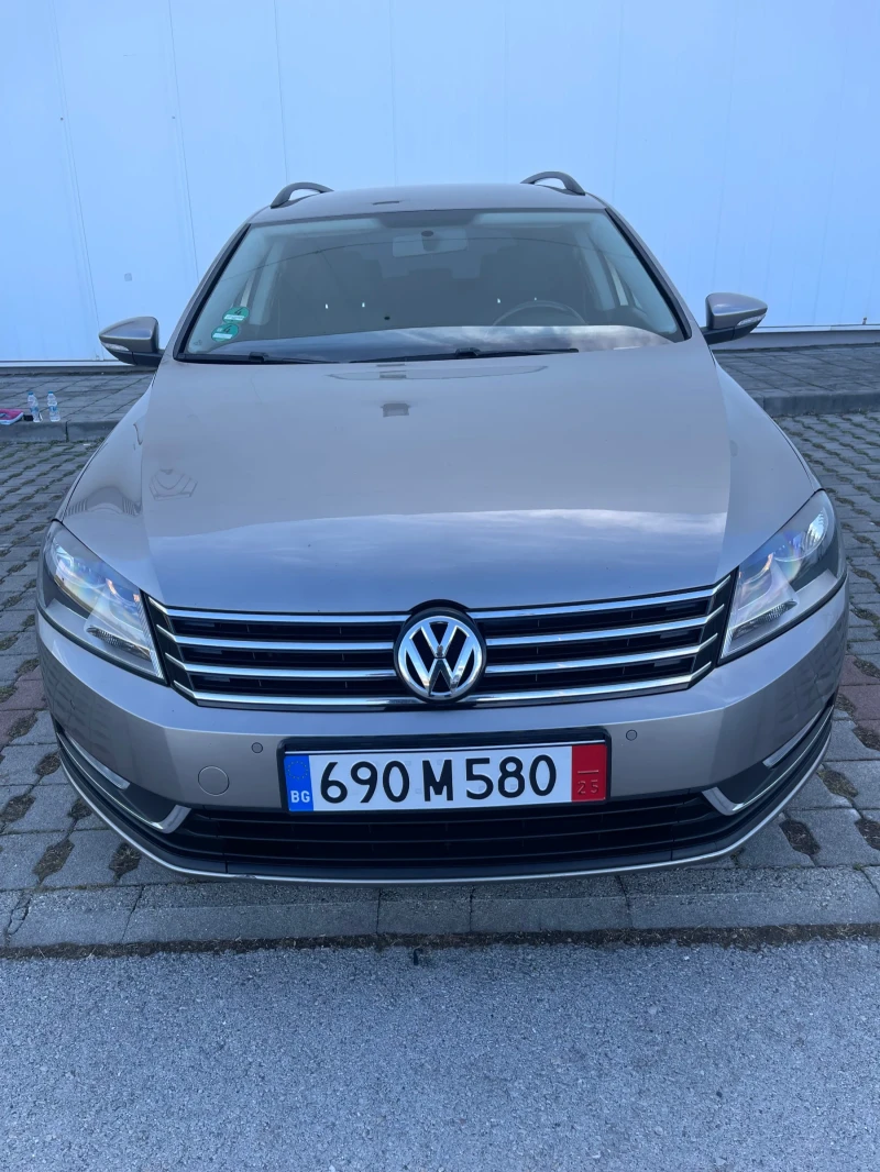 VW Passat, снимка 1 - Автомобили и джипове - 49404403