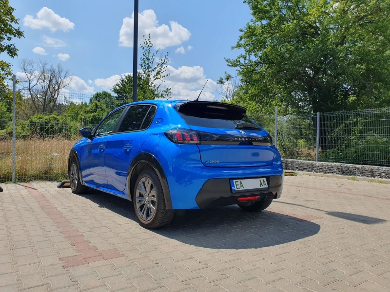 Peugeot 208 Active, снимка 14 - Автомобили и джипове - 52091502