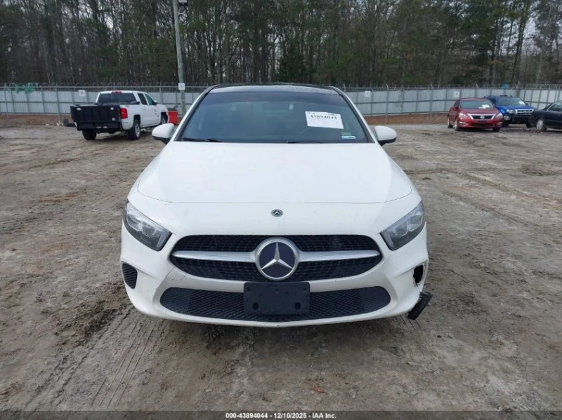 Mercedes-Benz A 220 2l 4Matic, снимка 12 - Автомобили и джипове - 53250097