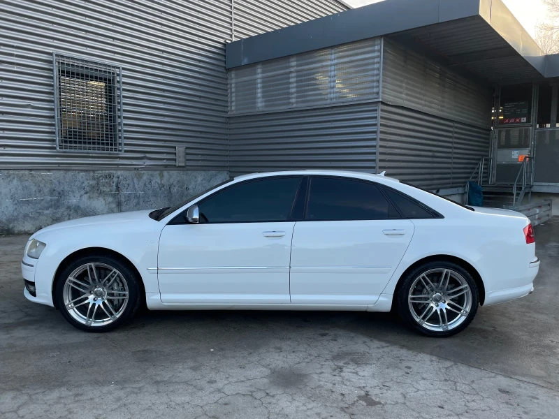 Audi S8 FULL* CERAMICA* B&O* CAMERA* DIST* МАСАЖ* ОБДУХ* S, снимка 8 - Автомобили и джипове - 53328338