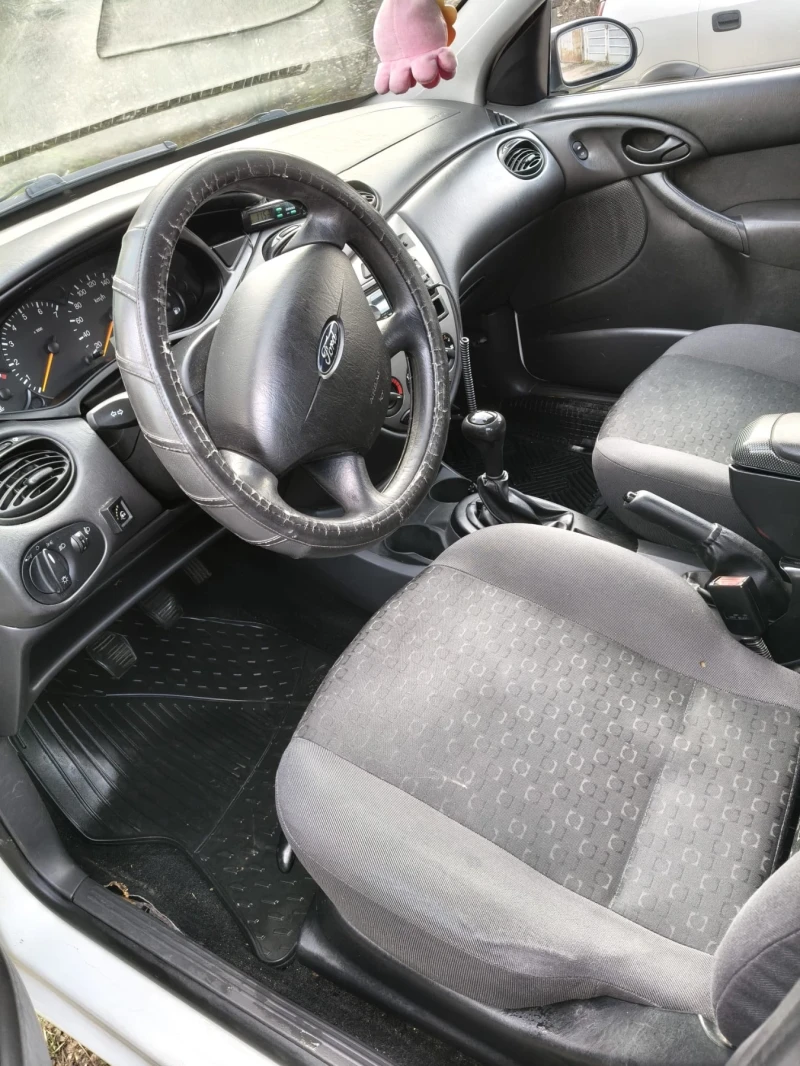 Ford Focus 1.6 газ/бензин, снимка 9 - Автомобили и джипове - 53403128