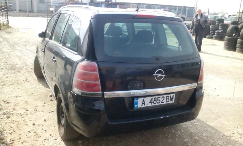 Opel Zafira 1.9 cdti 2бр., снимка 11 - Автомобили и джипове - 9798252