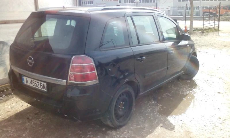 Opel Zafira 1.9 cdti 2бр., снимка 12 - Автомобили и джипове - 9798252