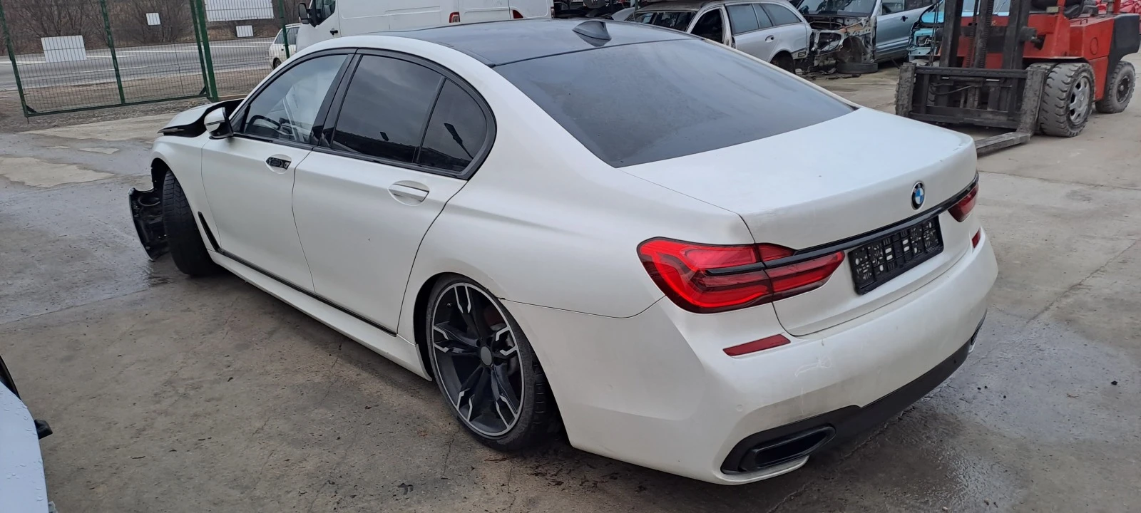 BMW 740 d xDrive M-pack, снимка 1