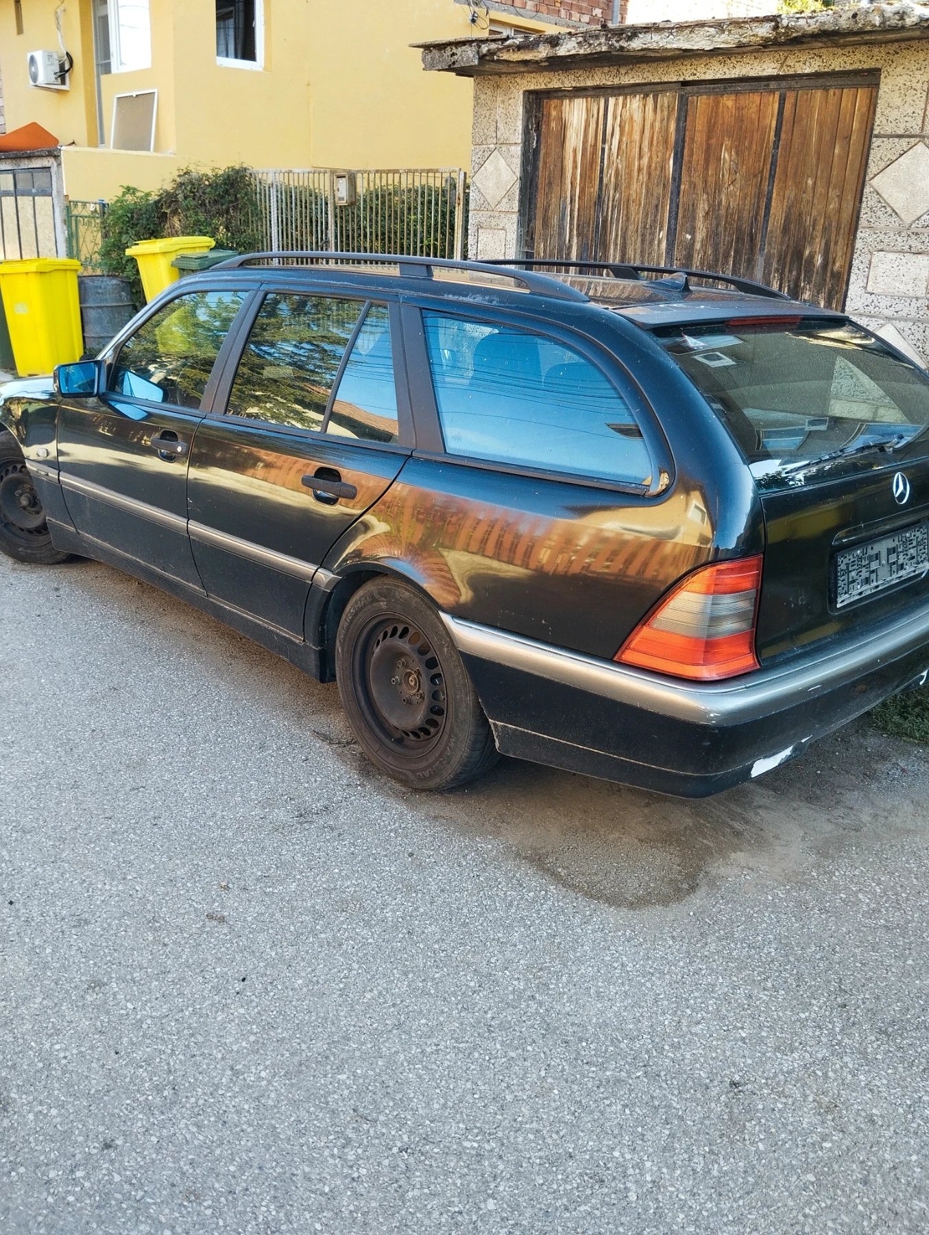 Mercedes-Benz 180, снимка 1
