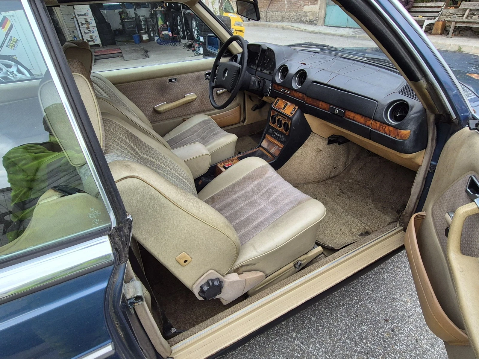 Mercedes-Benz 123 230C - изображение 10