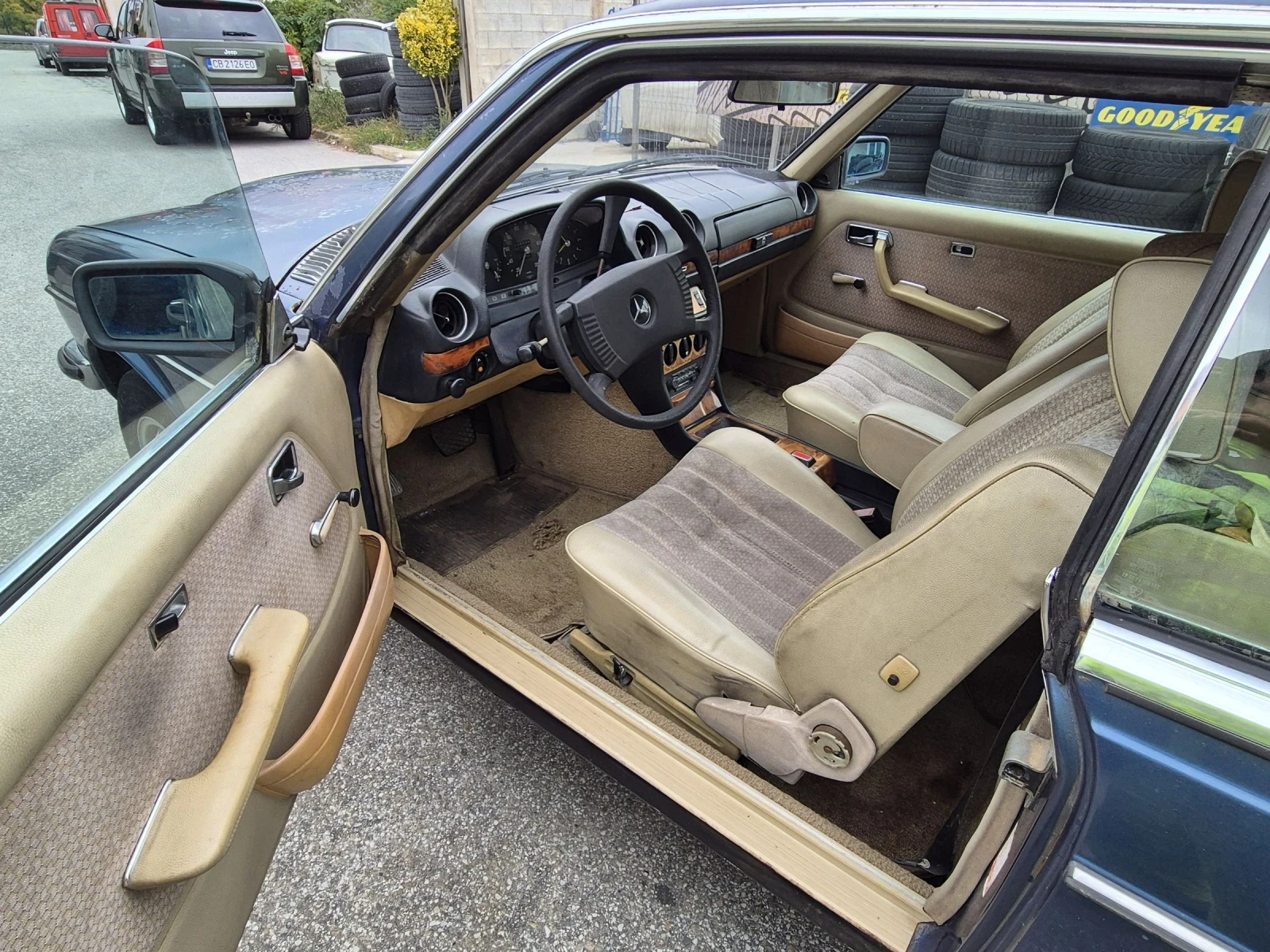 Mercedes-Benz 123 230C - изображение 9