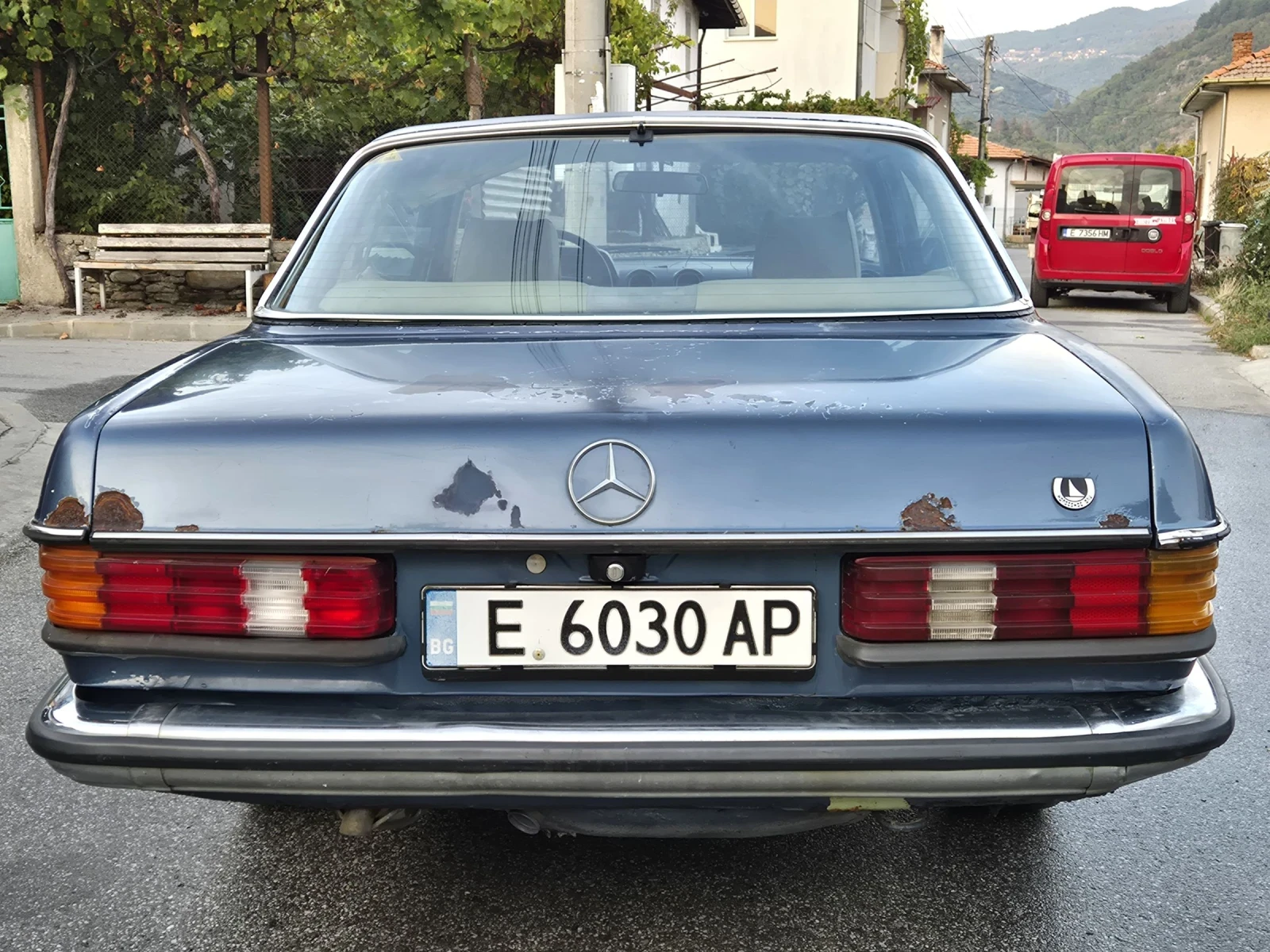 Mercedes-Benz 123 230C - изображение 6