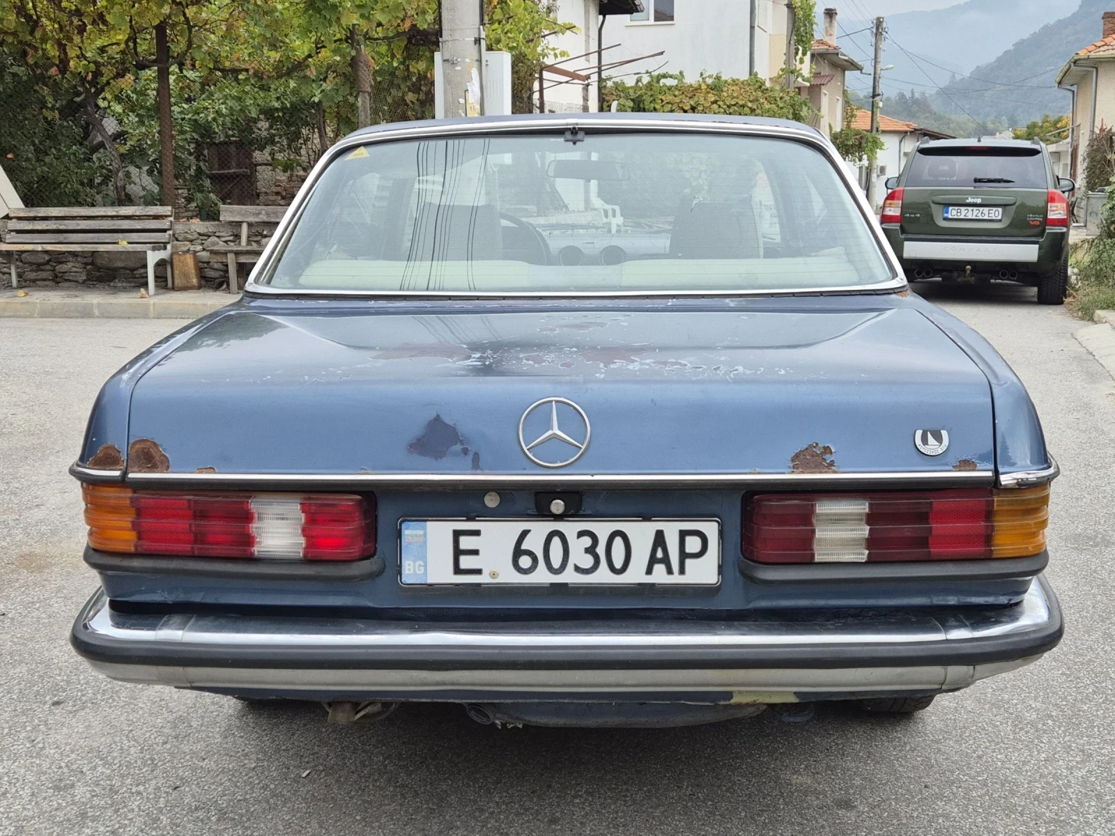 Mercedes-Benz 123 230C - изображение 8