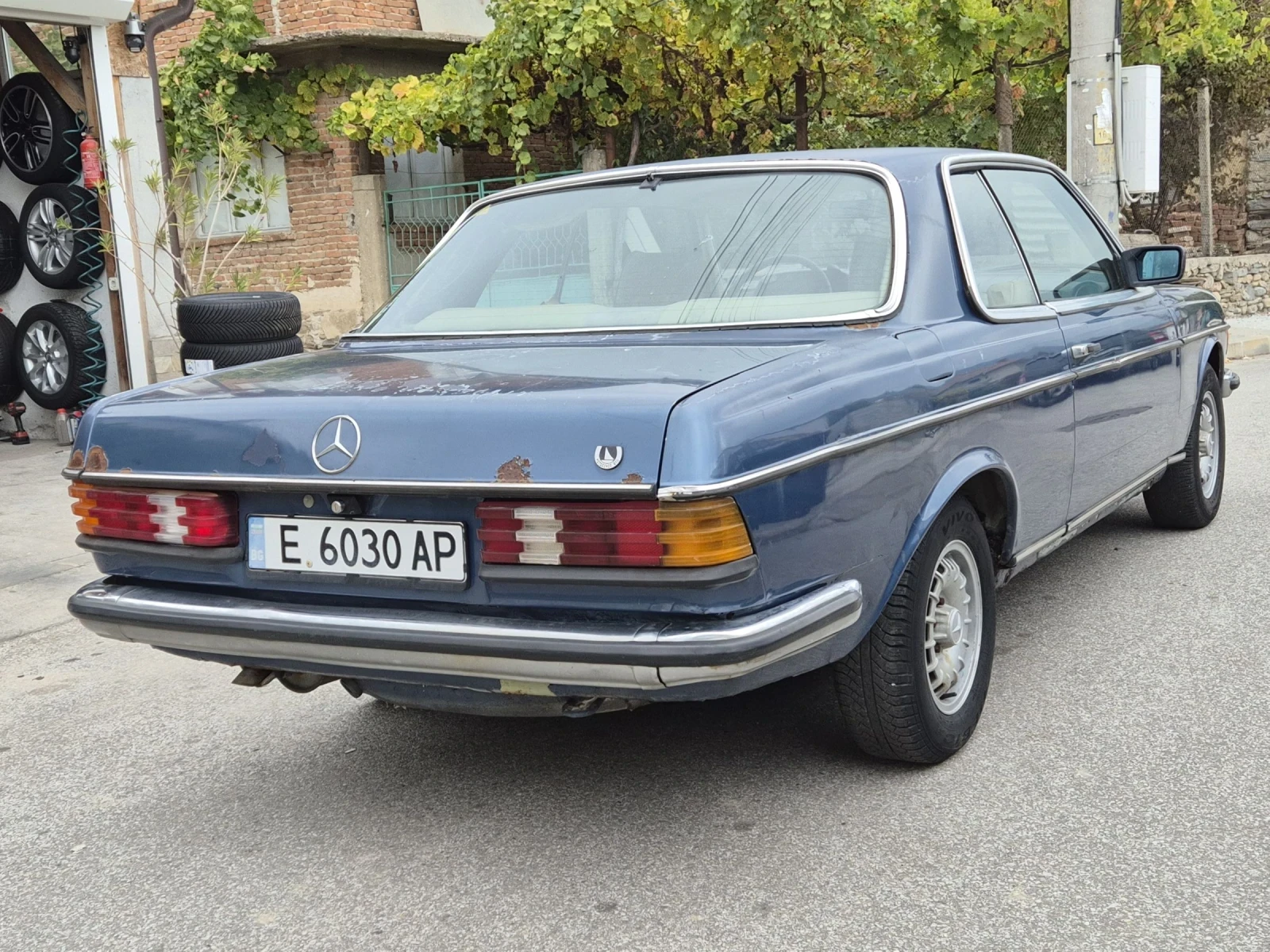 Mercedes-Benz 123 230C - изображение 4