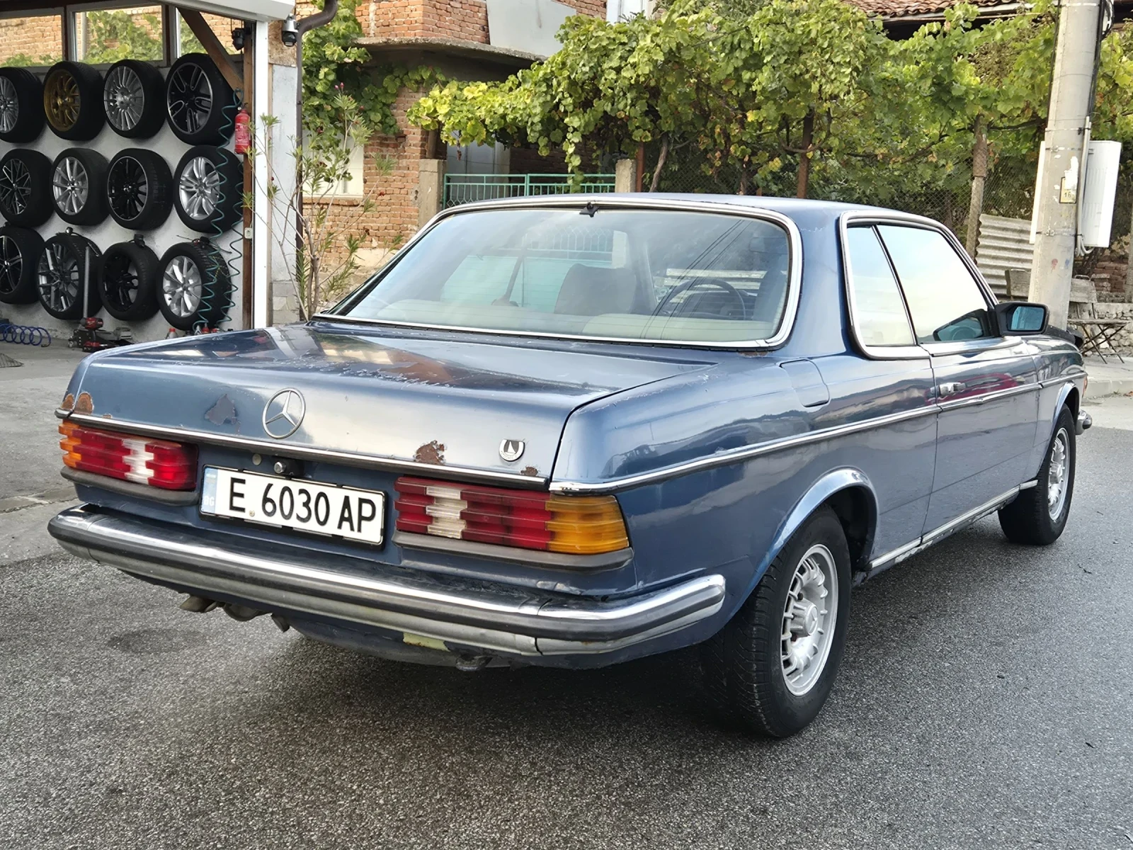 Mercedes-Benz 123 230C - изображение 4