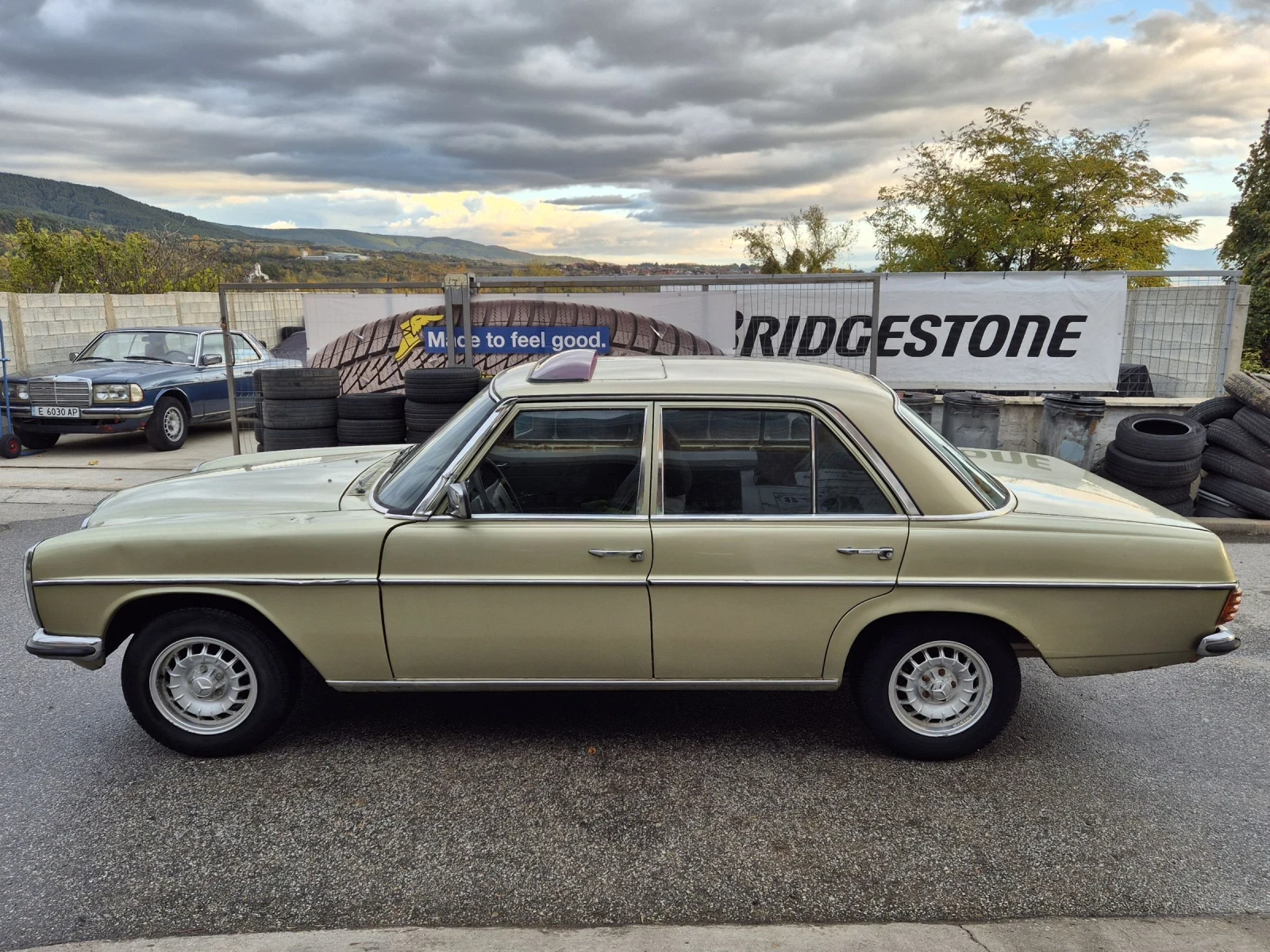 Mercedes-Benz 115 200е - изображение 7