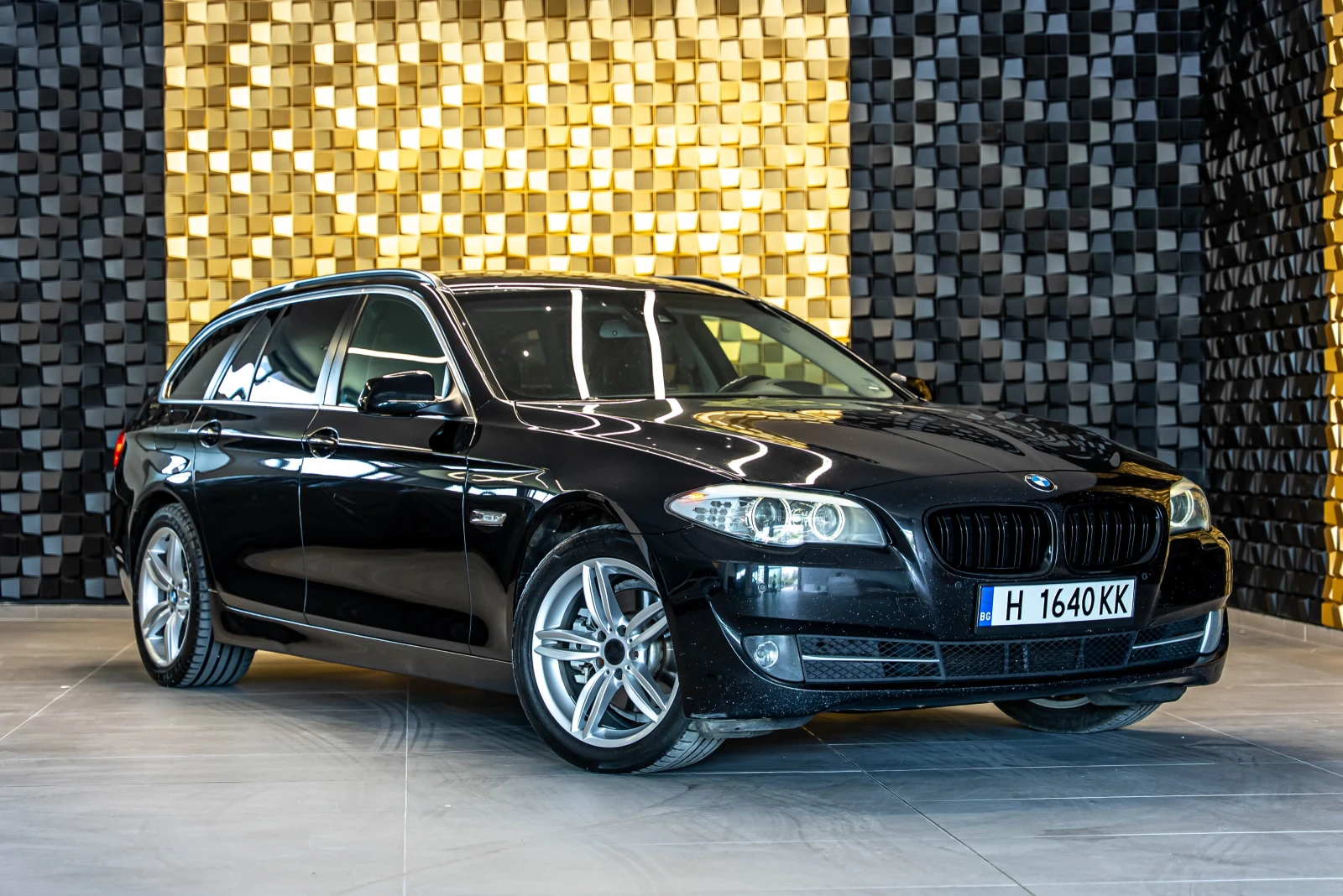 BMW 520 2.0 D | Mobile.bg — изображение 1