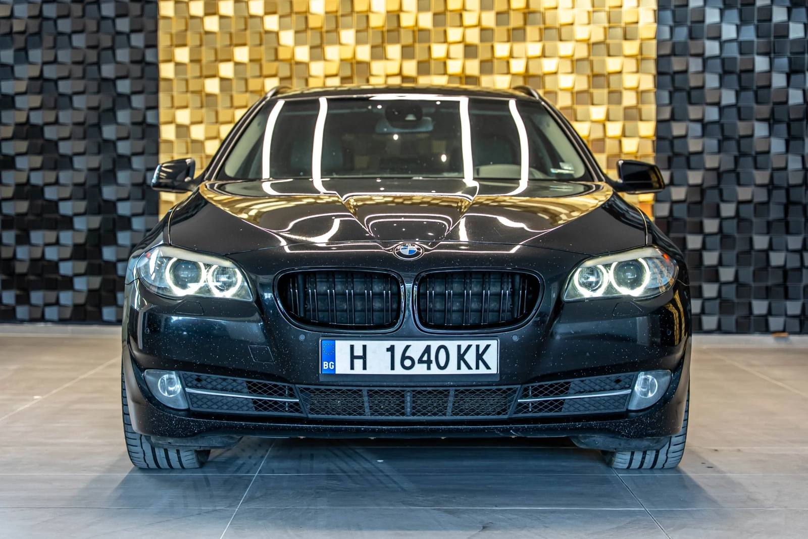 BMW 520 2.0 D - изображение 3