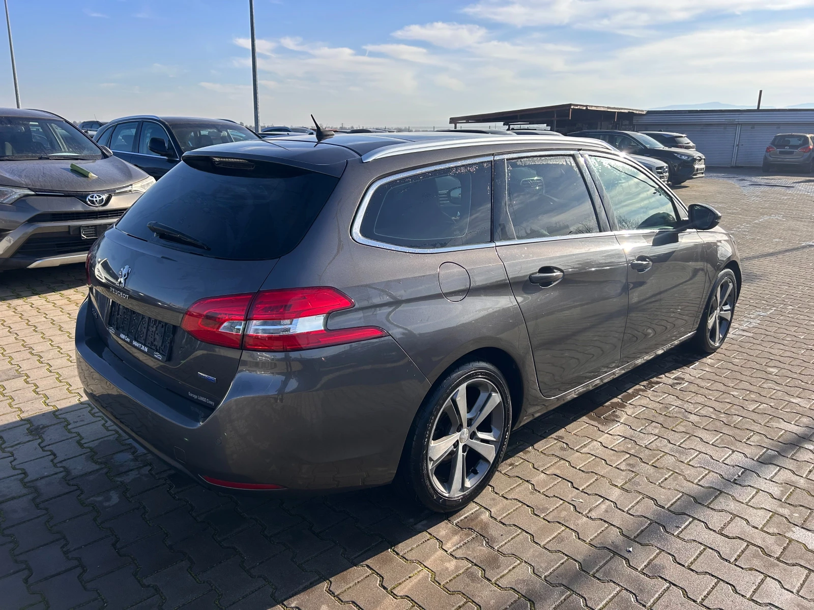 Peugeot 308 2.0HDI Allure AVTOMAT/NAVI/KOJA/PANORAMA/KAMERA - изображение 6