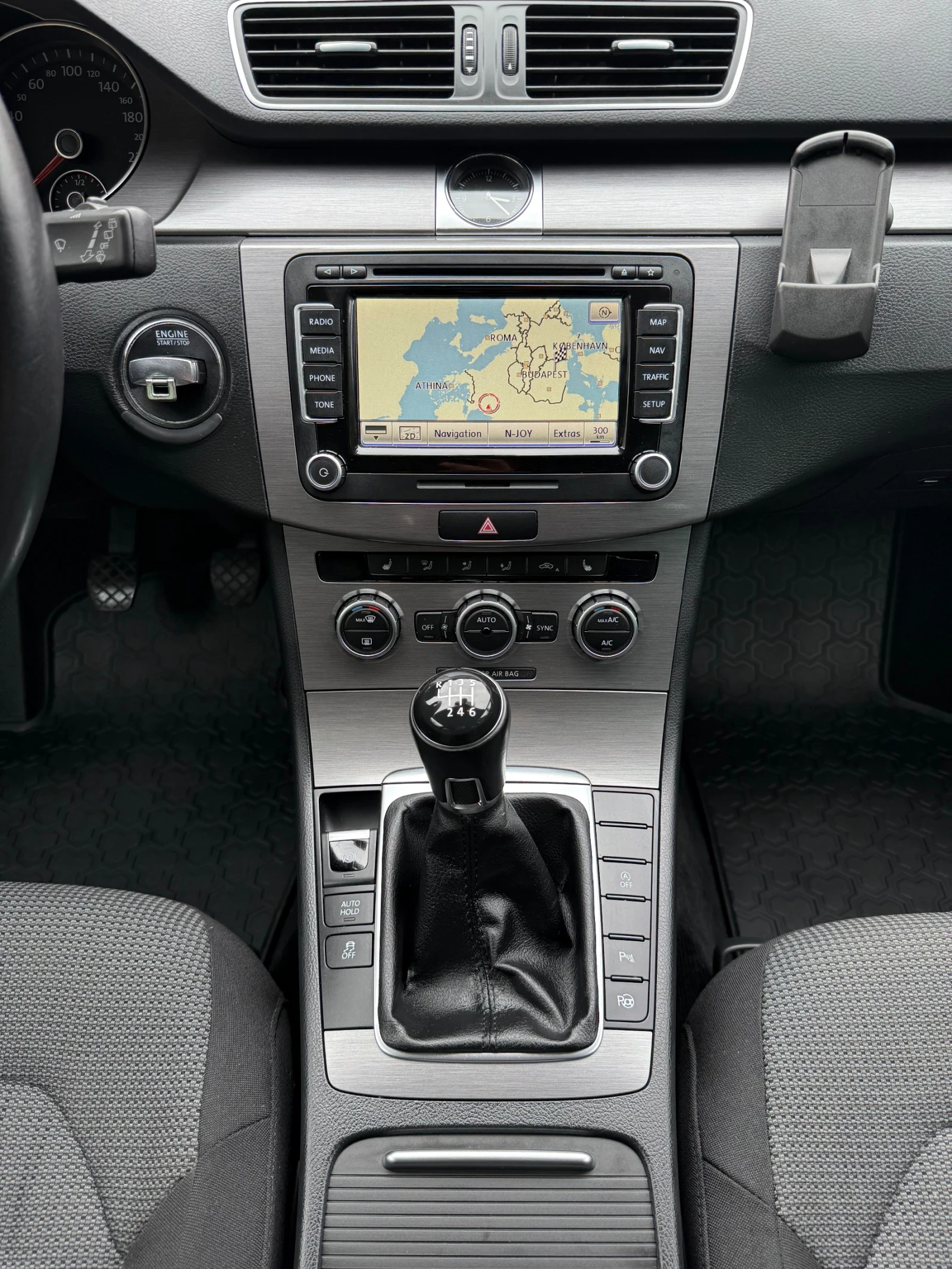 VW Passat ВИДЕО В ОБЯВАТА !!!, снимка 13 - Автомобили и джипове - 54094076