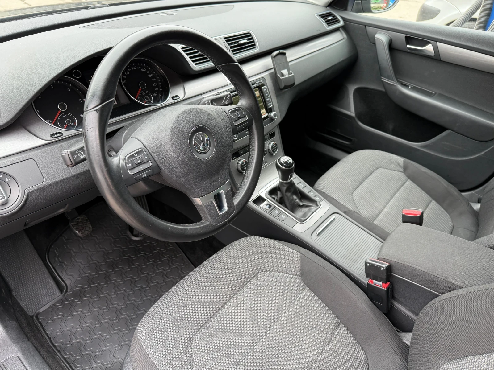 VW Passat ВИДЕО В ОБЯВАТА !!!, снимка 9 - Автомобили и джипове - 54094076