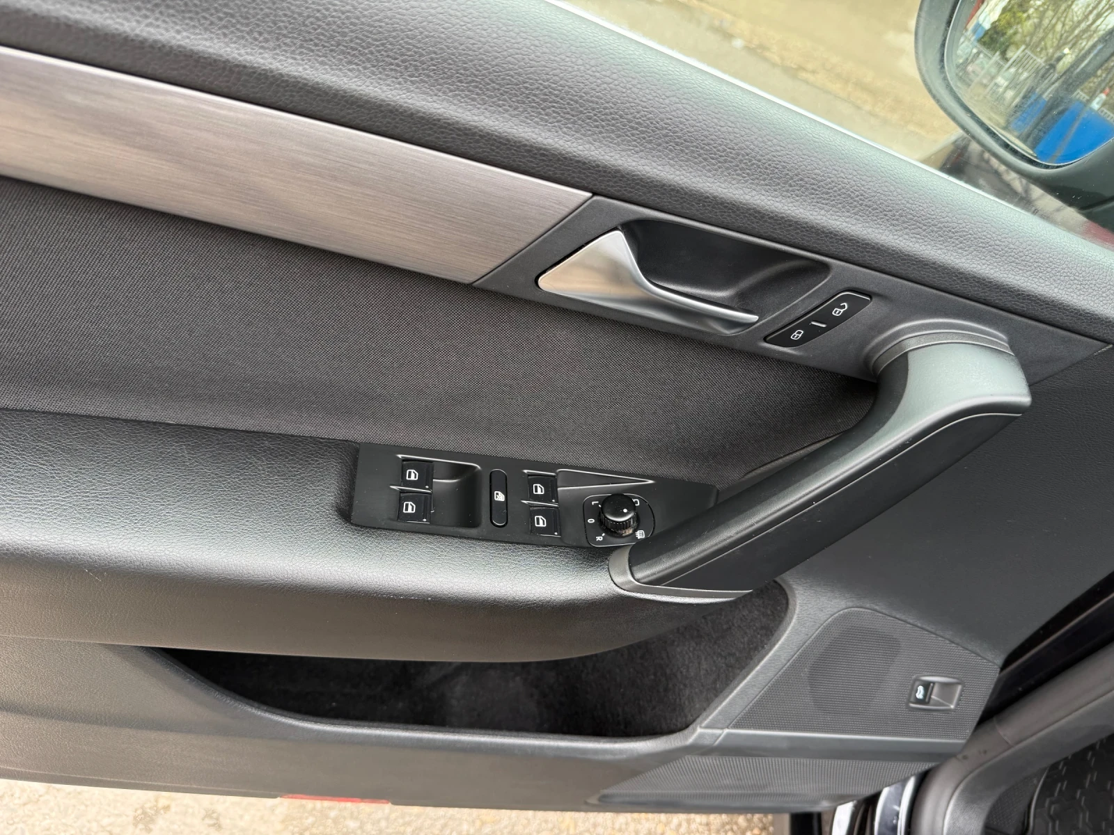 VW Passat ВИДЕО В ОБЯВАТА !!!, снимка 11 - Автомобили и джипове - 54094076