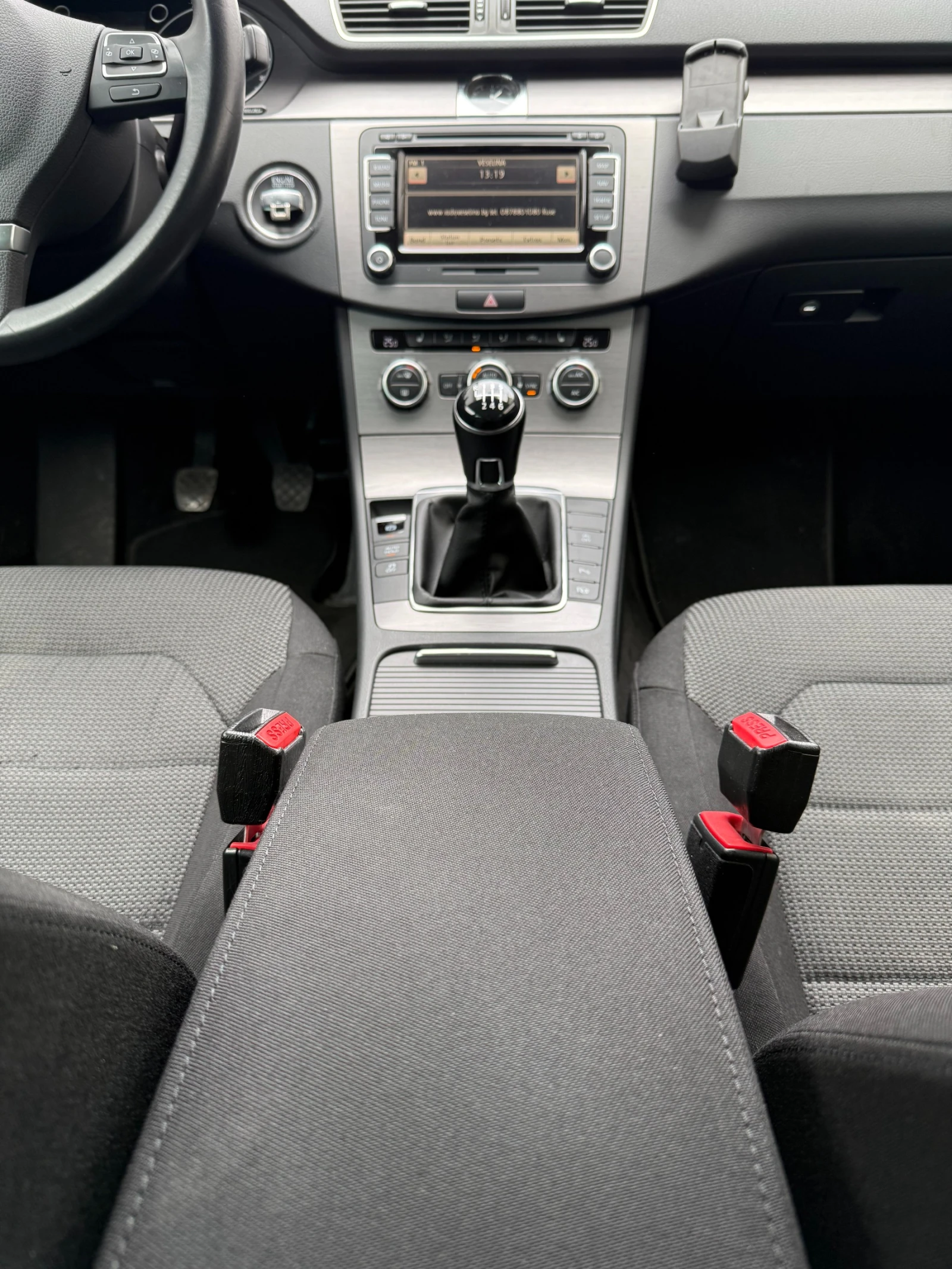 VW Passat ВИДЕО В ОБЯВАТА !!!, снимка 8 - Автомобили и джипове - 53963079