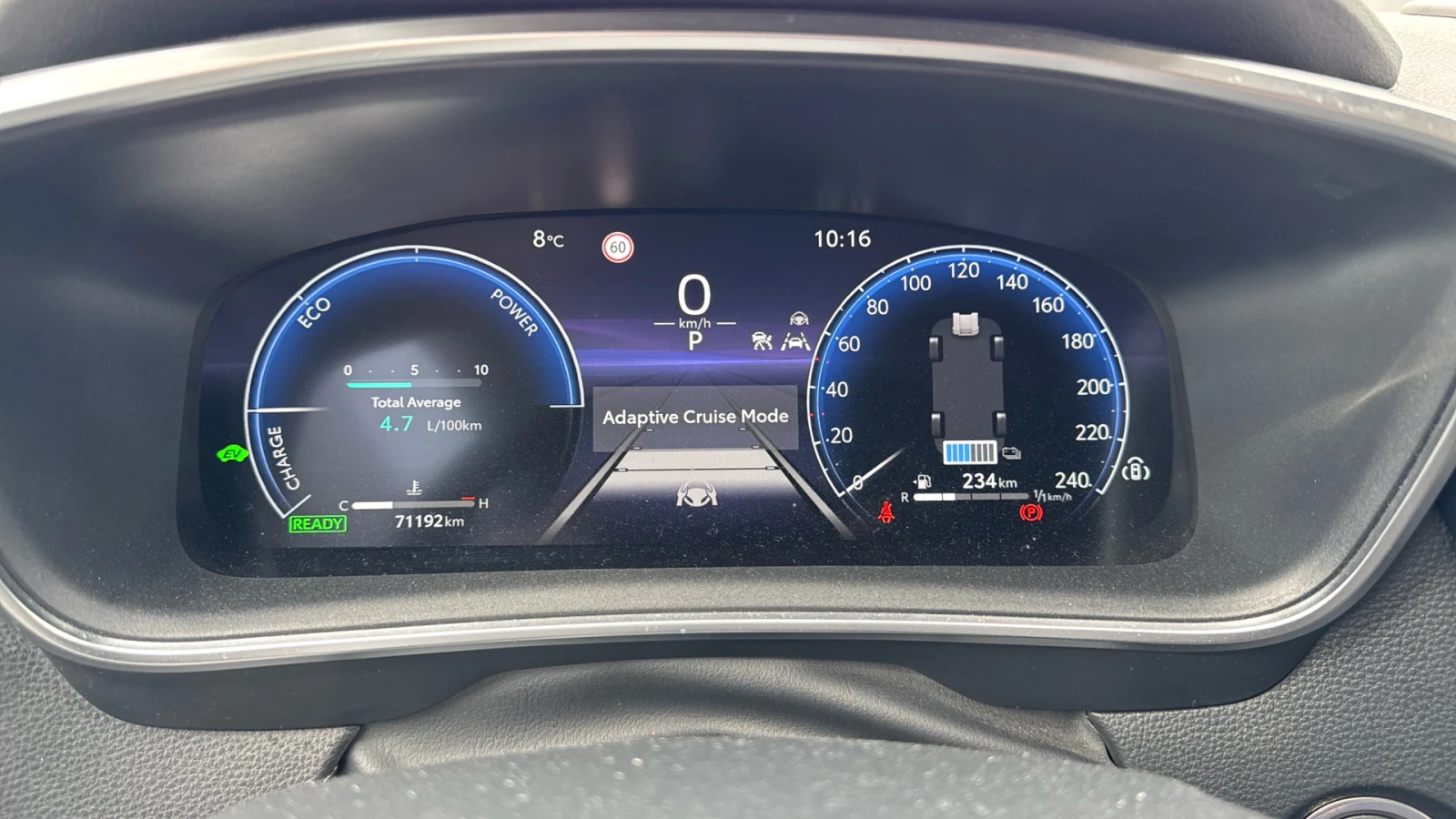 Toyota Corolla SD 1.8 HEV Exec. Plus, снимка 9 - Автомобили и джипове - 54194278