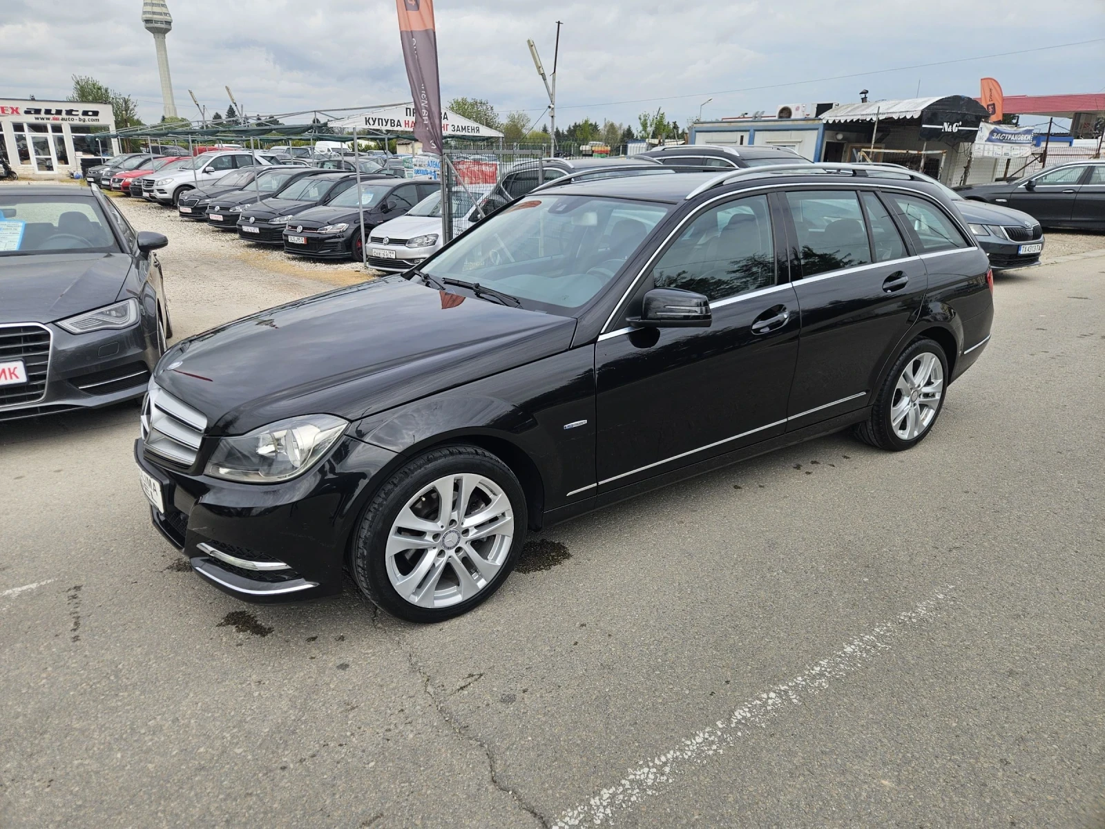 Mercedes-Benz C 220 2.2 СDi  170 k.c  AMG, снимка 2 - Автомобили и джипове - 54482604