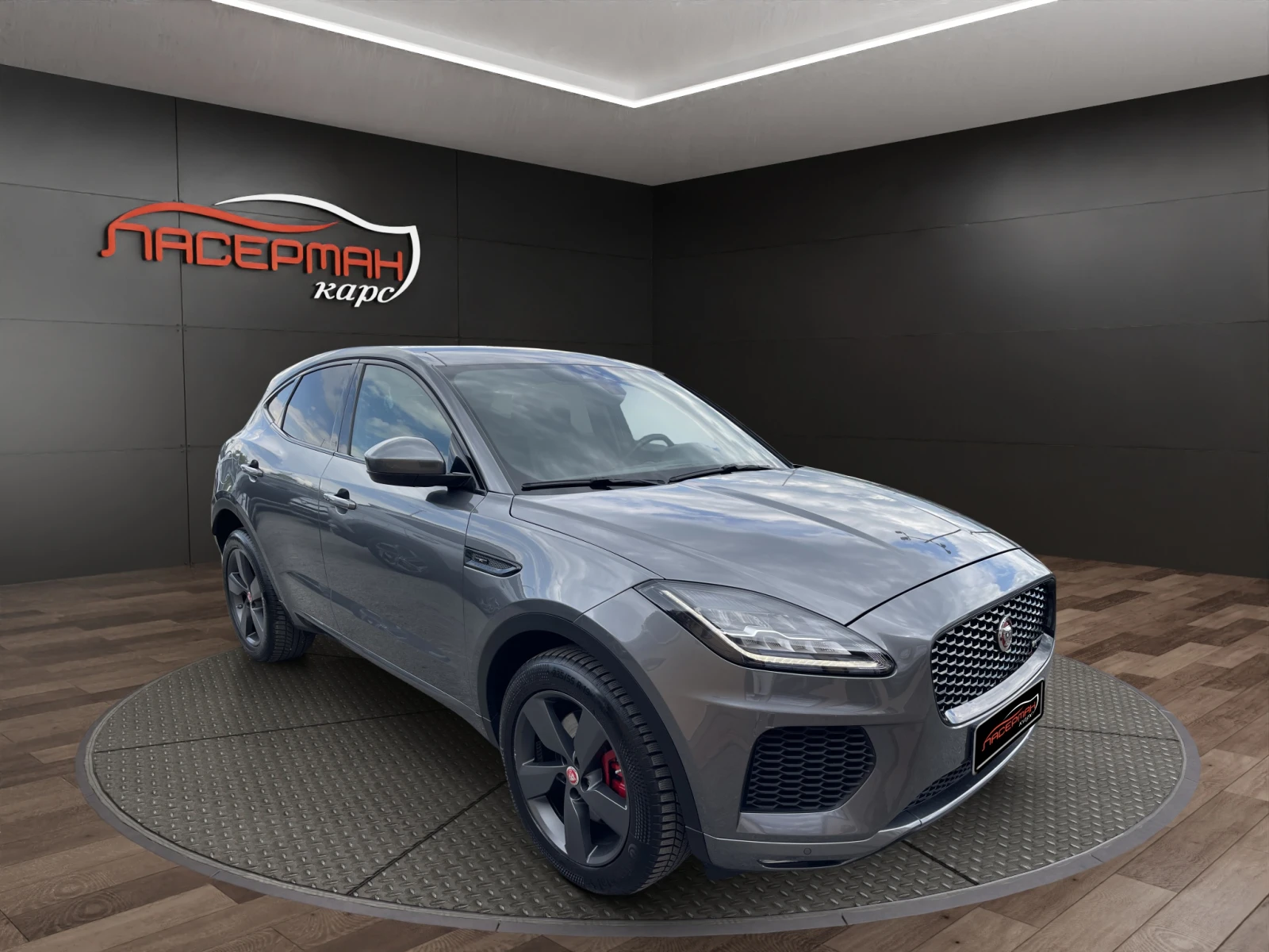 Jaguar E-pace 2.0D I4 R-DYNAMIC AWD PANORAMIC, снимка 2 - Автомобили и джипове - 54567122