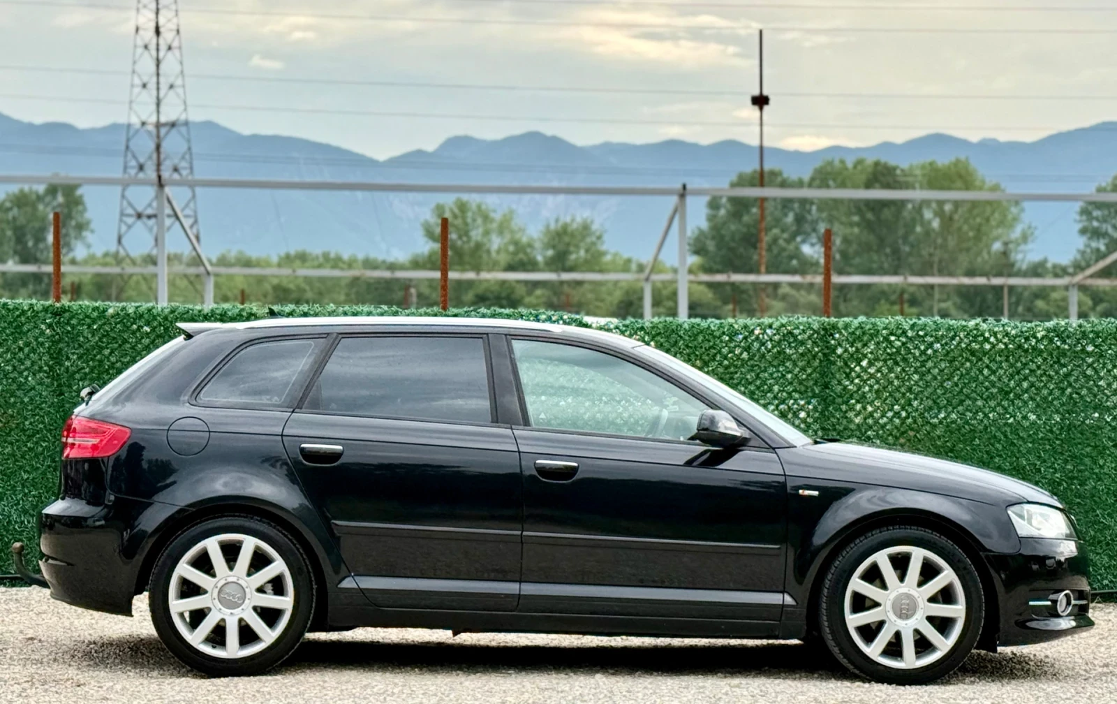 Audi A3 2.0TDi S-LINE /NAVI/XENON/LED/FACELIFT, снимка 8 - Автомобили и джипове - 55022908