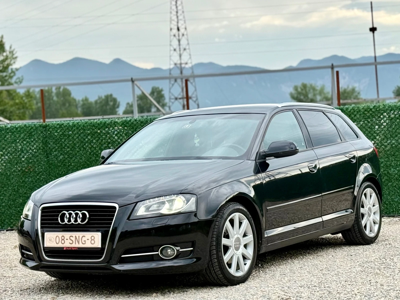 Audi A3 2.0TDi S-LINE /NAVI/XENON/LED/FACELIFT, снимка 3 - Автомобили и джипове - 55022908