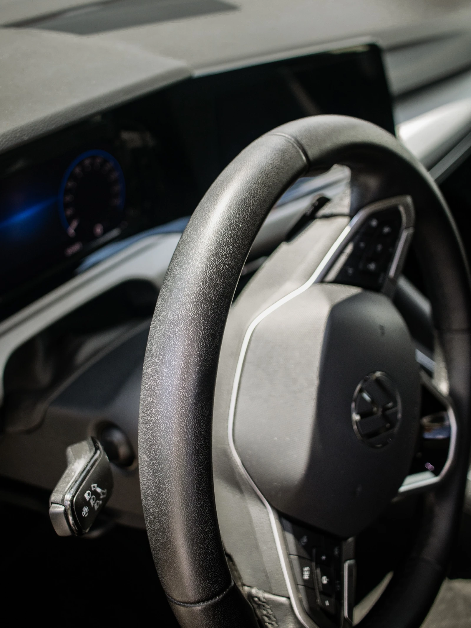 VW Golf 2.0TDI 2025 IQ LED+ , снимка 11 - Автомобили и джипове - 55651333