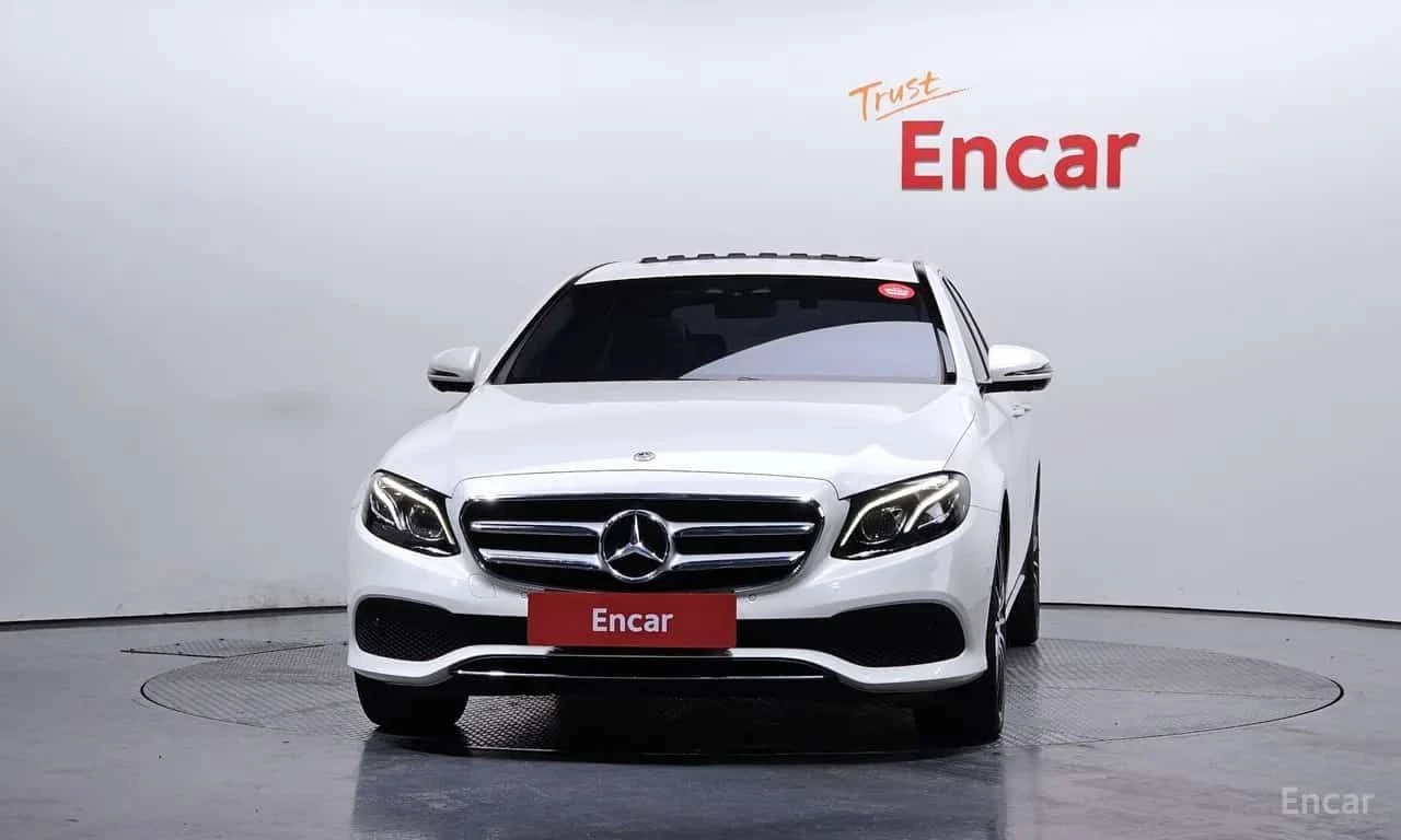 Mercedes-Benz E 300  Avnatgarde | ОБДУХВАНЕ | 360 | HUD | , снимка 3 - Автомобили и джипове - 55622623