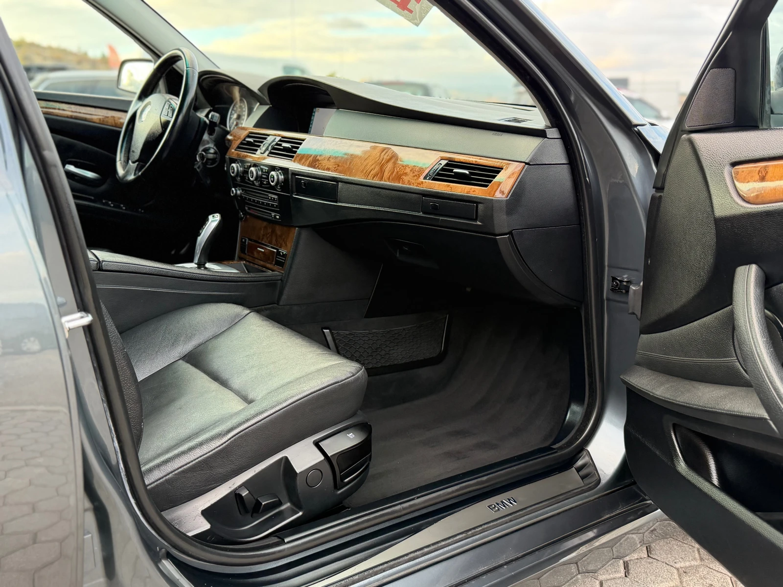BMW 530 * X-DRIVE* FACELIFT* ������* NAVI* ���������*  | Mobile.bg � ����������� 10