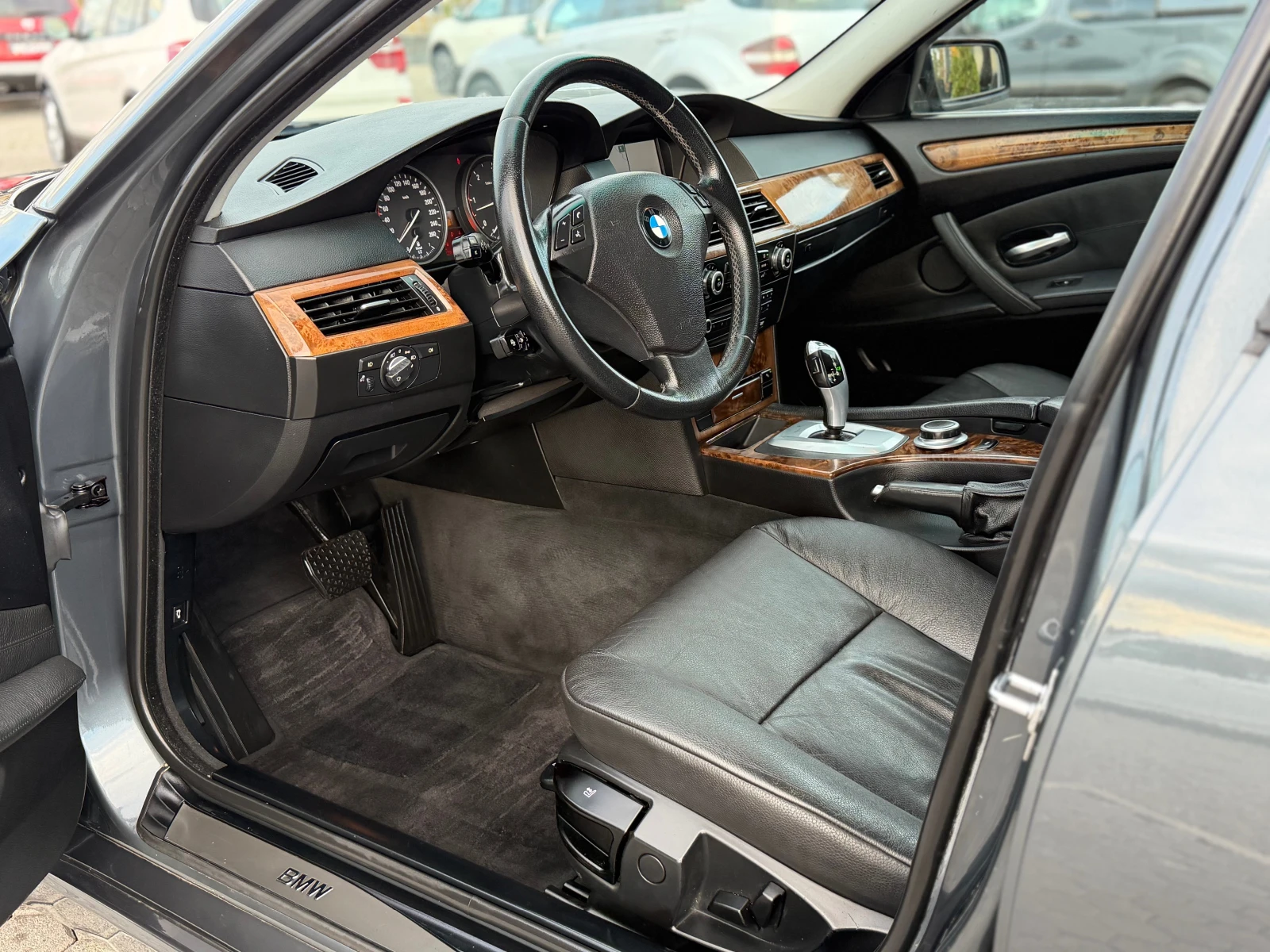 BMW 530 * X-DRIVE* FACELIFT* ������* NAVI* ���������*  | Mobile.bg � ����������� 13