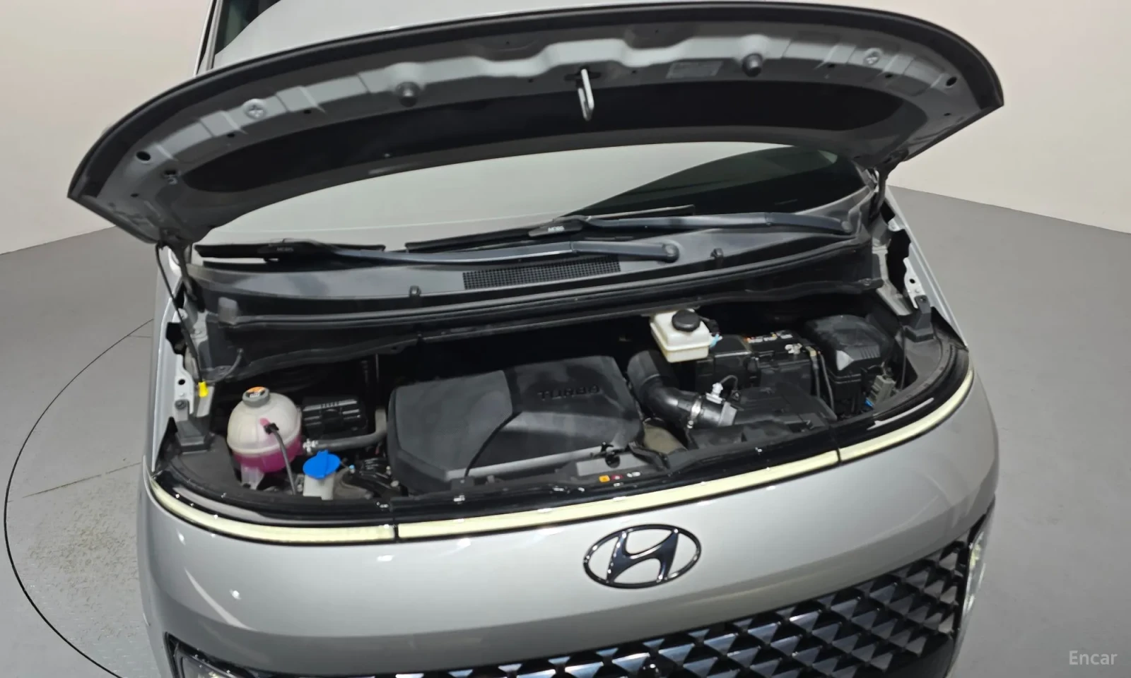 Hyundai Staria Lounge 7-Seater DIESEL* TOP CENA, снимка 6 - Автомобили и джипове - 56125415