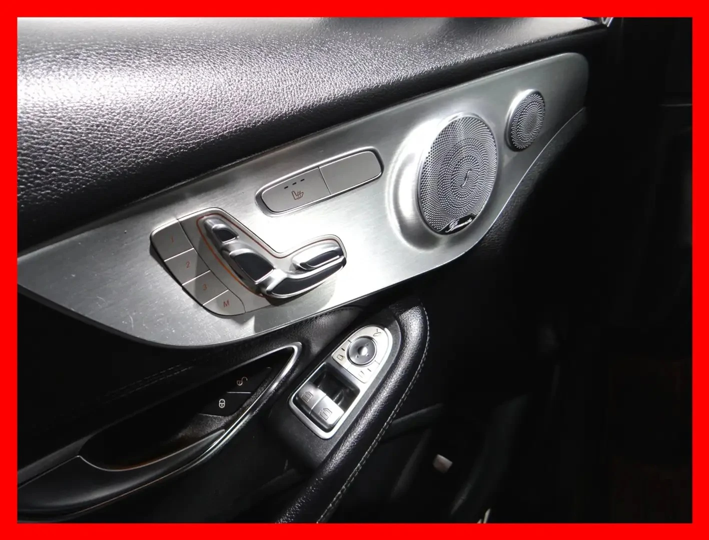 Mercedes-Benz C 300 4MATIC | COUPE | CARPLAY | BACKUP CAM | LEATHER, снимка 10 - Автомобили и джипове - 56129824