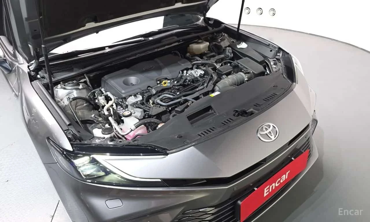 Toyota Camry * 2.5 XLE Hybrid * , снимка 17 - Автомобили и джипове - 56211469