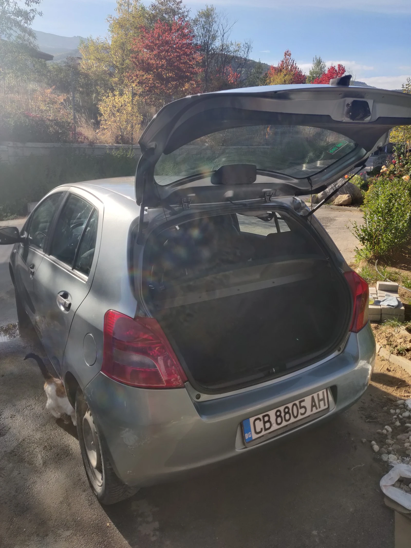 Toyota Yaris, снимка 8 - Автомобили и джипове - 56299359