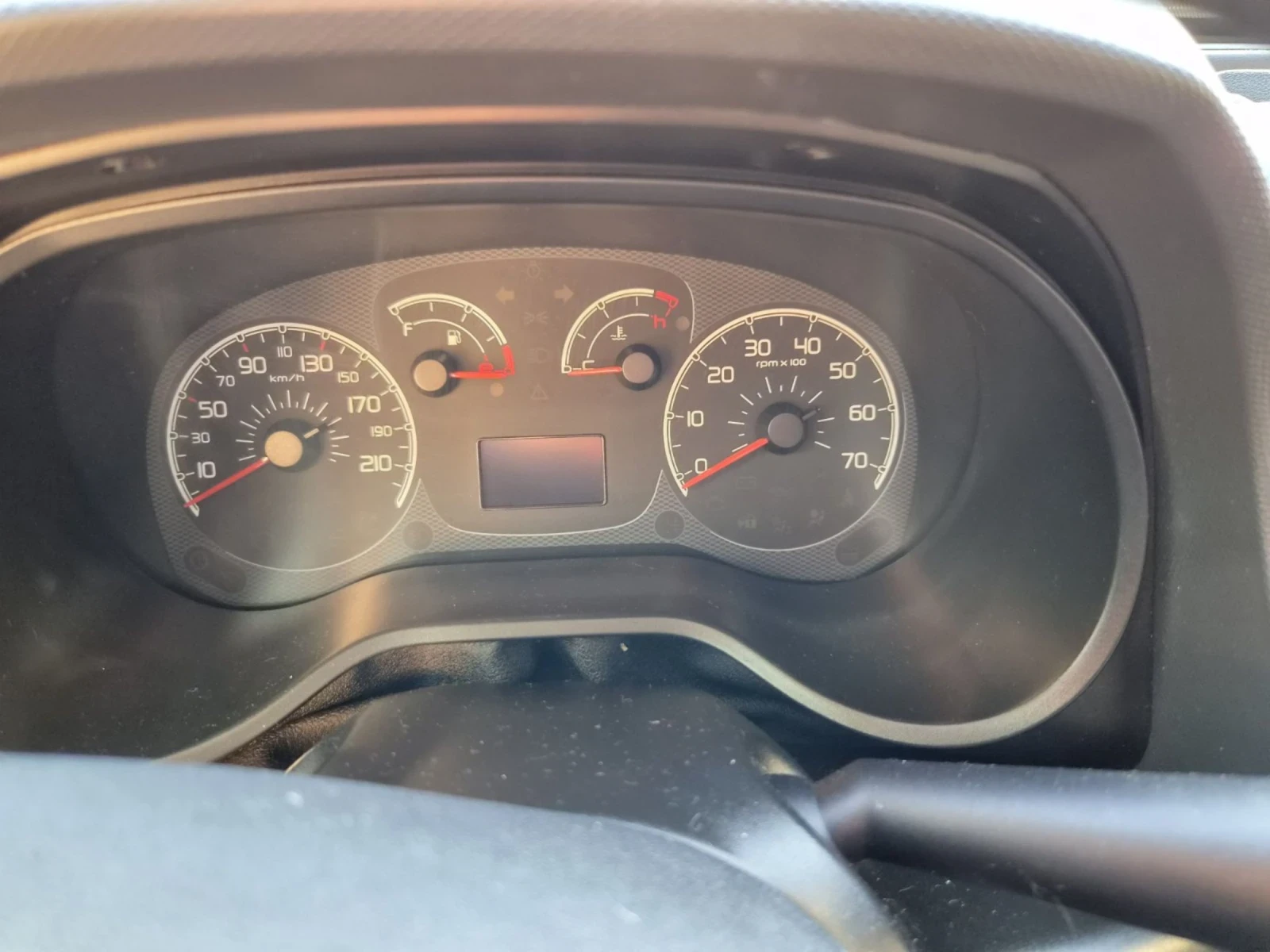 Fiat Doblo 1.6 мултиджет, снимка 3 - Автомобили и джипове - 56348265