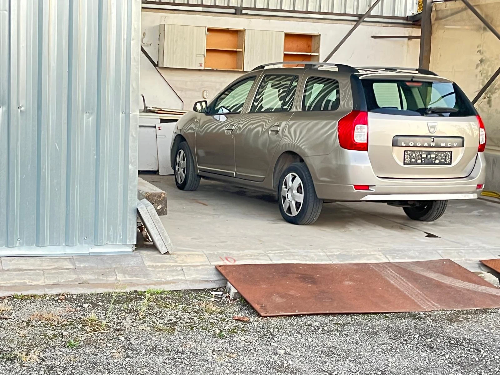 Dacia Logan MCV, снимка 11 - Автомобили и джипове - 56709861