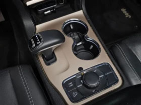 Jeep Cherokee 3.0 Diesel Limited - 11584 € / 22656.33 лв. - 85148375 9