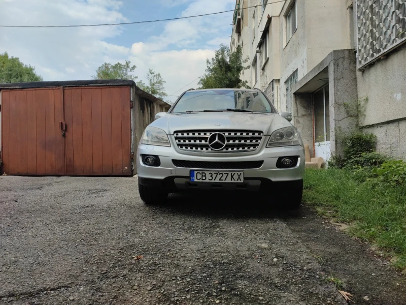 Mercedes-Benz ML 500, снимка 2 - Автомобили и джипове - 46929626