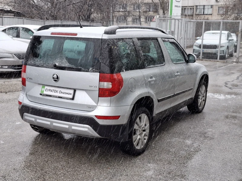 Skoda Yeti 2.0 TDI / 4x4, снимка 5 - Автомобили и джипове - 48425187