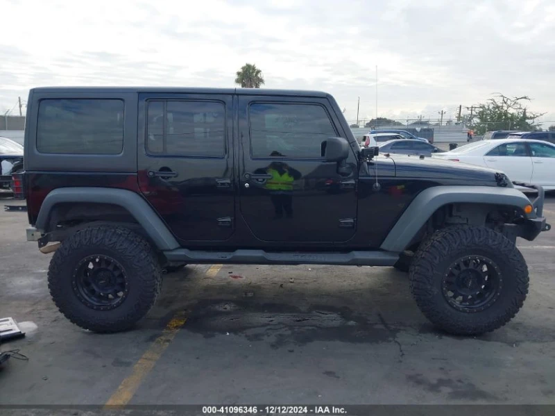 Jeep Wrangler UNLIMITED SPORT, снимка 5 - Автомобили и джипове - 48788233