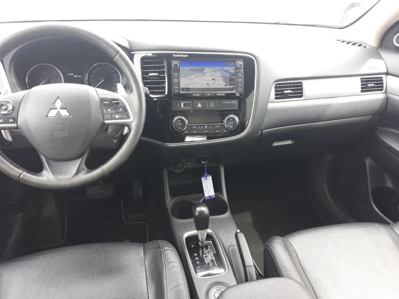 Mitsubishi Outlander 2.2 4WD, снимка 15 - Автомобили и джипове - 49847723