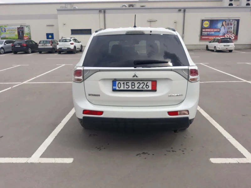 Mitsubishi Outlander 2.2 4WD, снимка 5 - Автомобили и джипове - 49847723